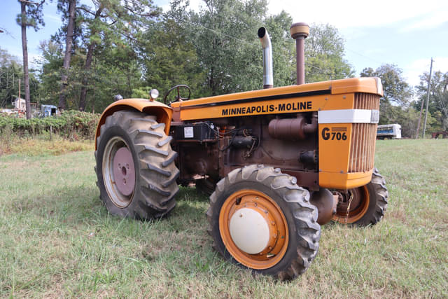 Image of Minneapolis-Moline G706 equipment image 3