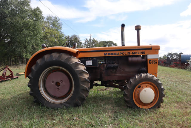 Image of Minneapolis-Moline G706 equipment image 4