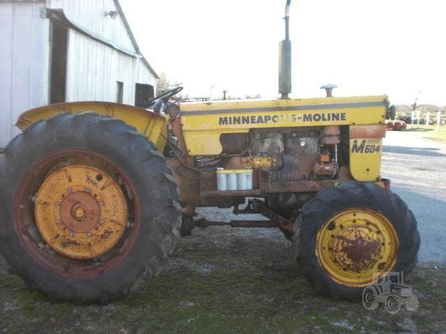 Image of Minneapolis-Moline M-604 equipment image 4