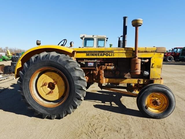 Image of Minneapolis-Moline G706 equipment image 1