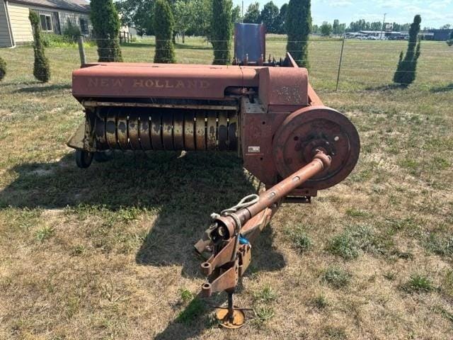 1963 New Holland Hayliner 268 Equipment Image0