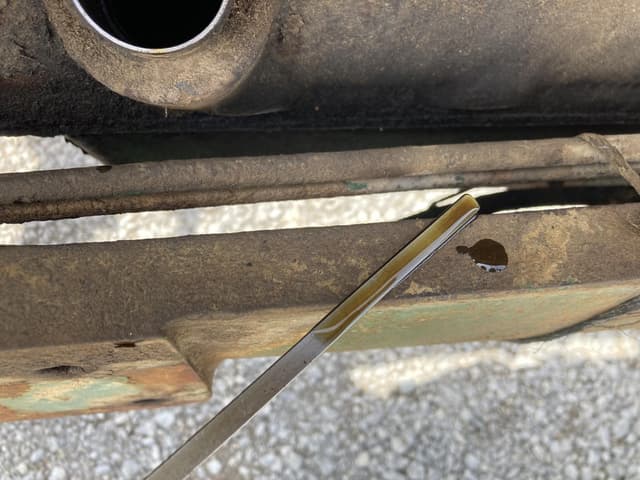 Image of Oliver 1600 equipment image 4