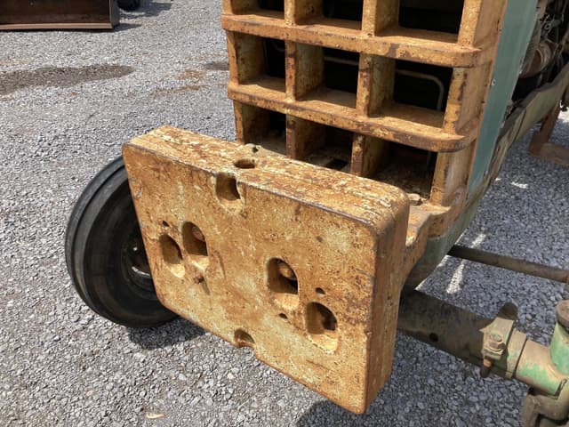 Image of Oliver 1600 equipment image 1