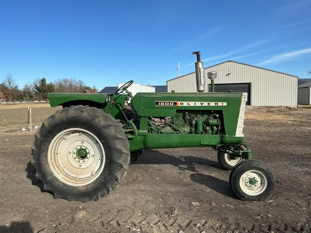 Image of Oliver 1800 equipment image 1