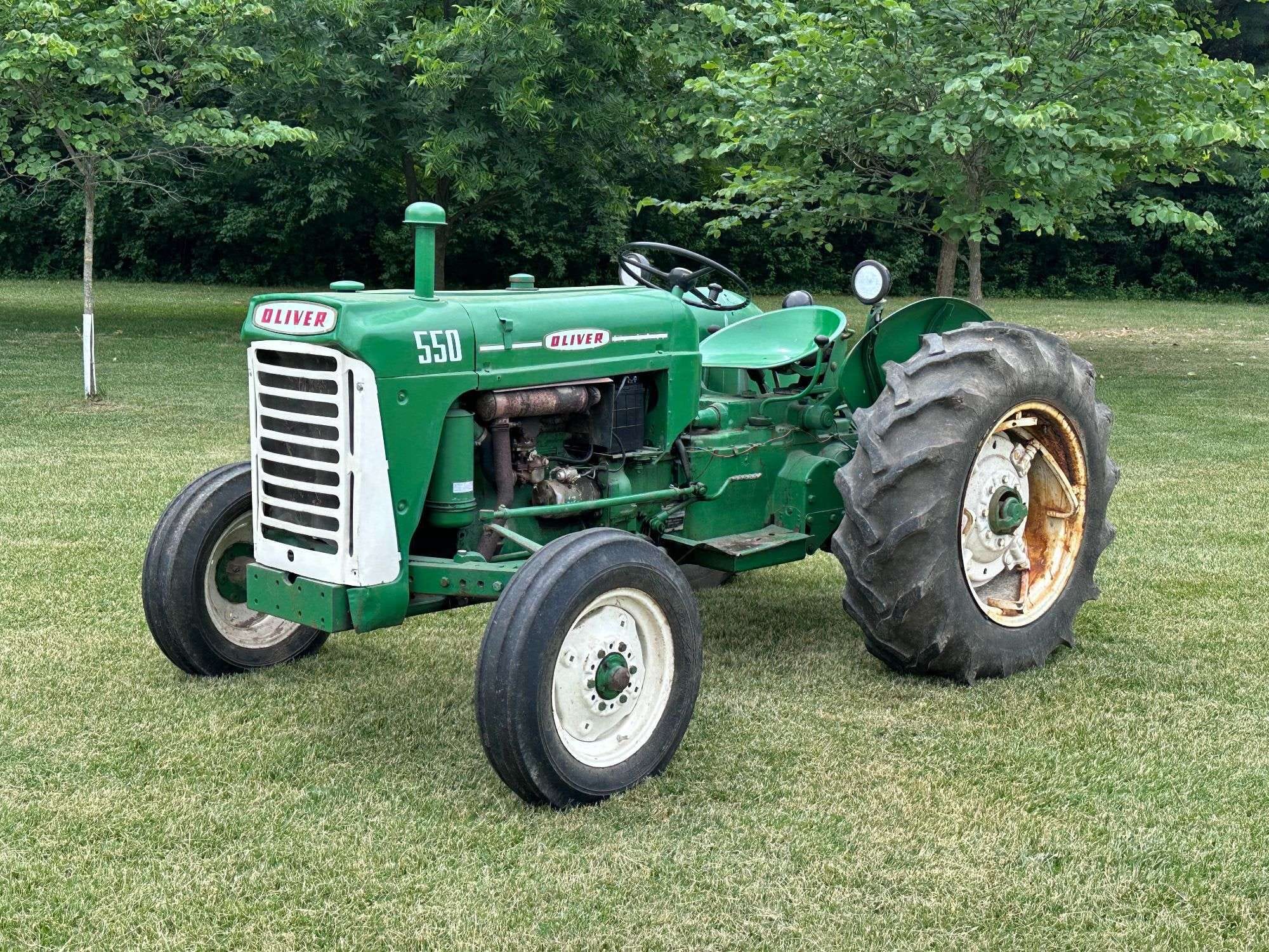 1963 Oliver 550 Equipment Image0