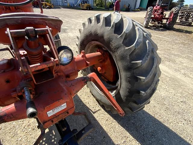 Image of Allis Chalmers D17 equipment image 4