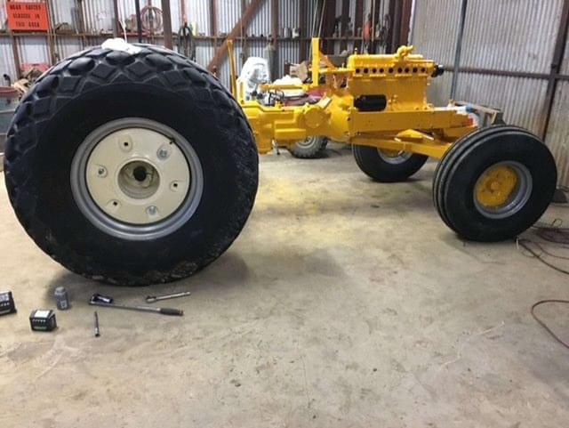Image of Allis Chalmers D19 equipment image 3