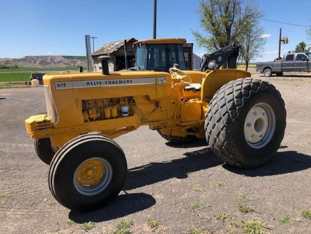 Image of Allis Chalmers D19 Primary image