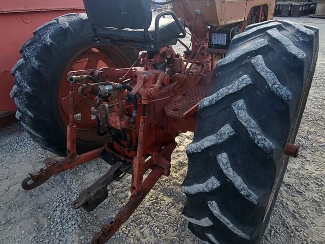 Image of J.I. Case 741 equipment image 4