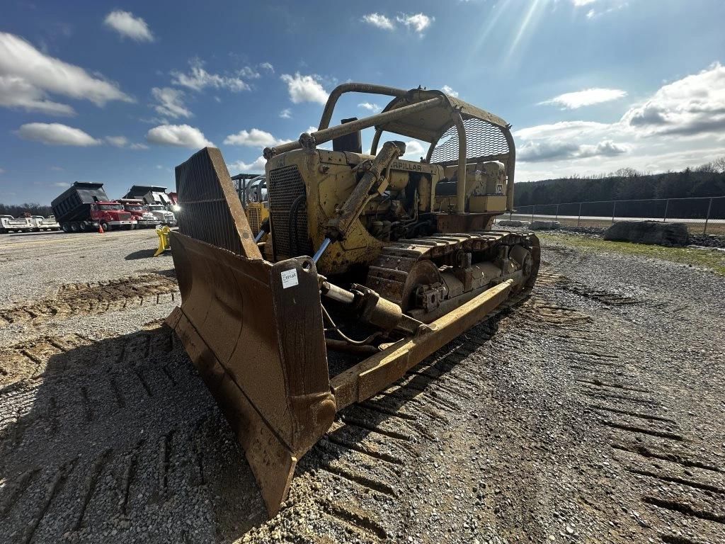 1964 Caterpillar D6C Equipment Image0