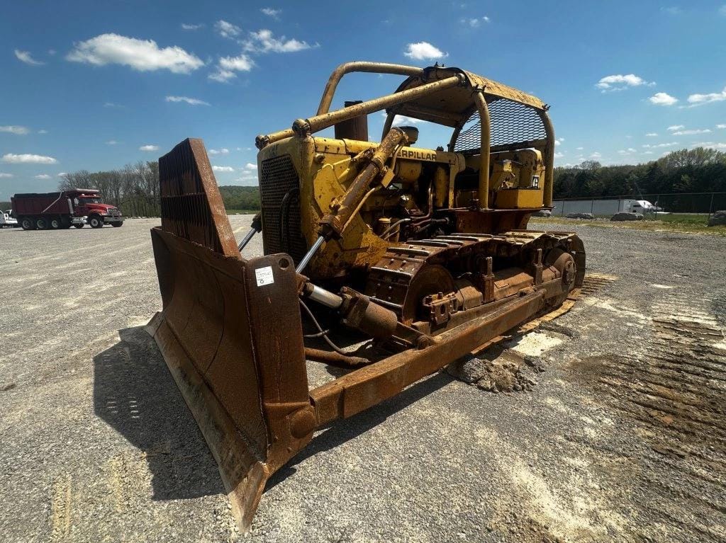 Main image Caterpillar D6C