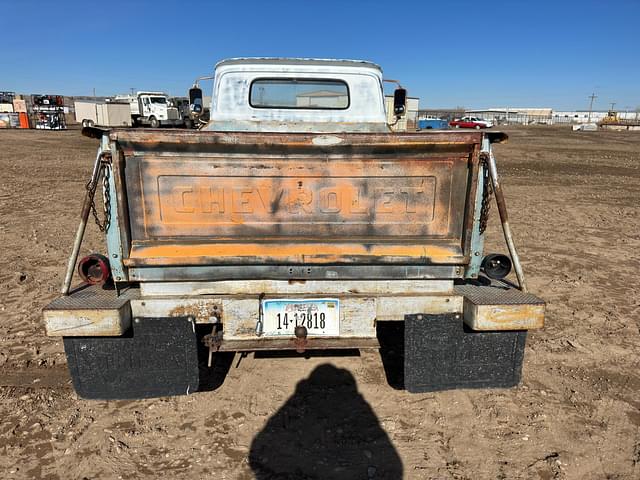 Image of Chevrolet C30 equipment image 4