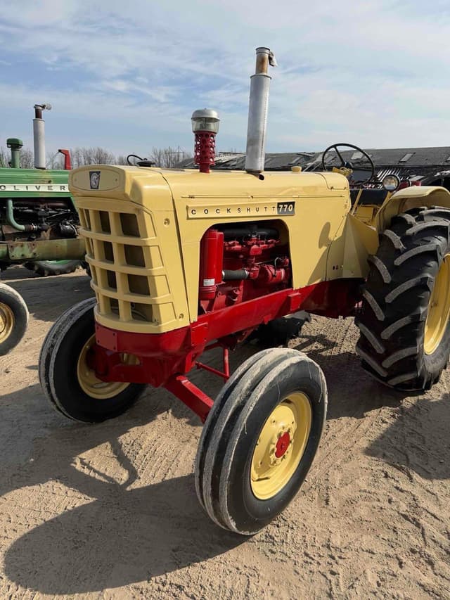 Image of Cockshutt 770 equipment image 3