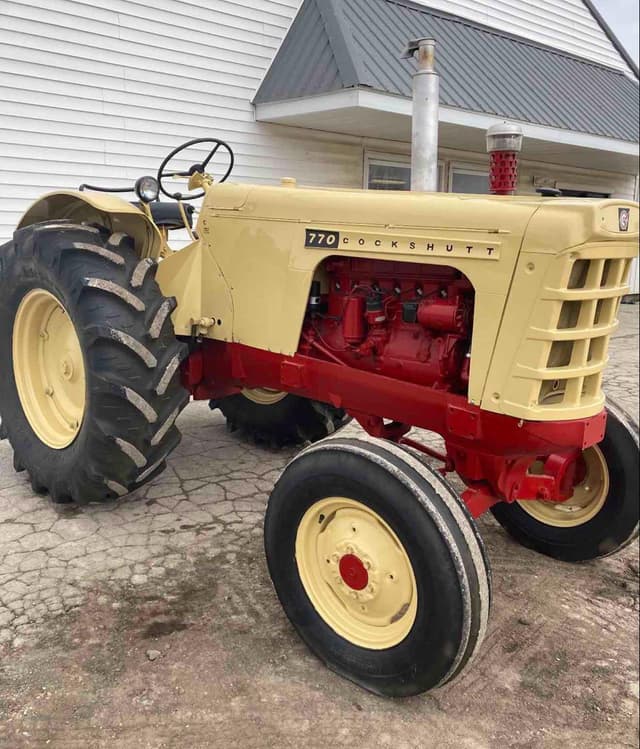 Image of Cockshutt 770 equipment image 1