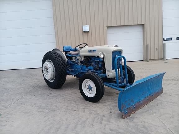 Image of Ford 4000 Primary image