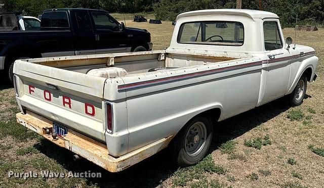 Image of Ford F-100 equipment image 4