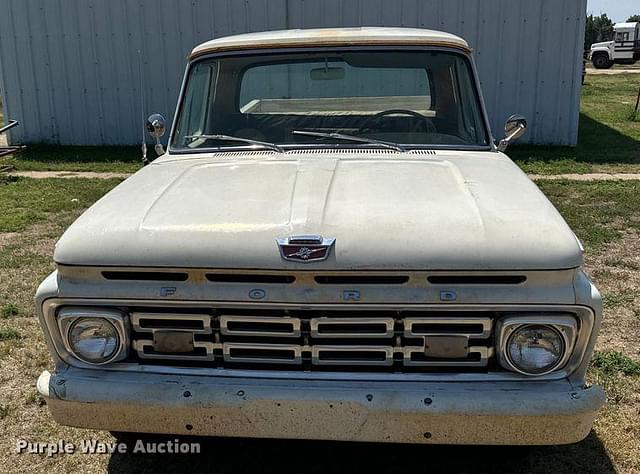 Image of Ford F-100 equipment image 1