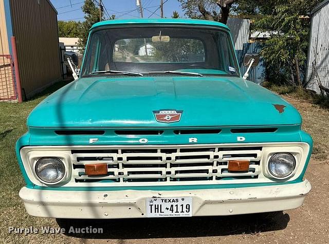 Image of Ford F-100 equipment image 1