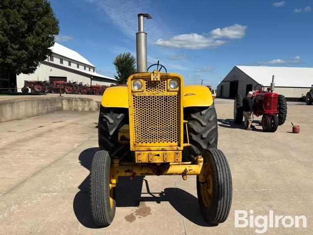 Image of International Harvester 2806 equipment image 1