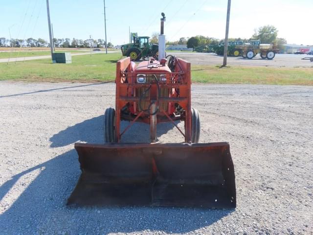 Image of International Harvester 404 equipment image 2