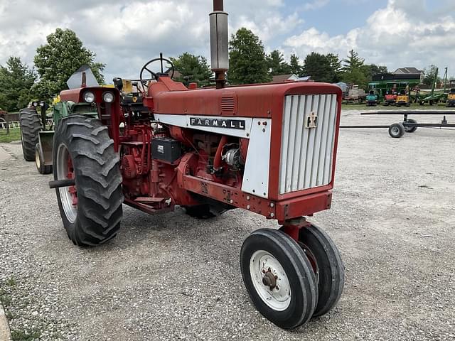 Image of International Harvester 706 equipment image 3