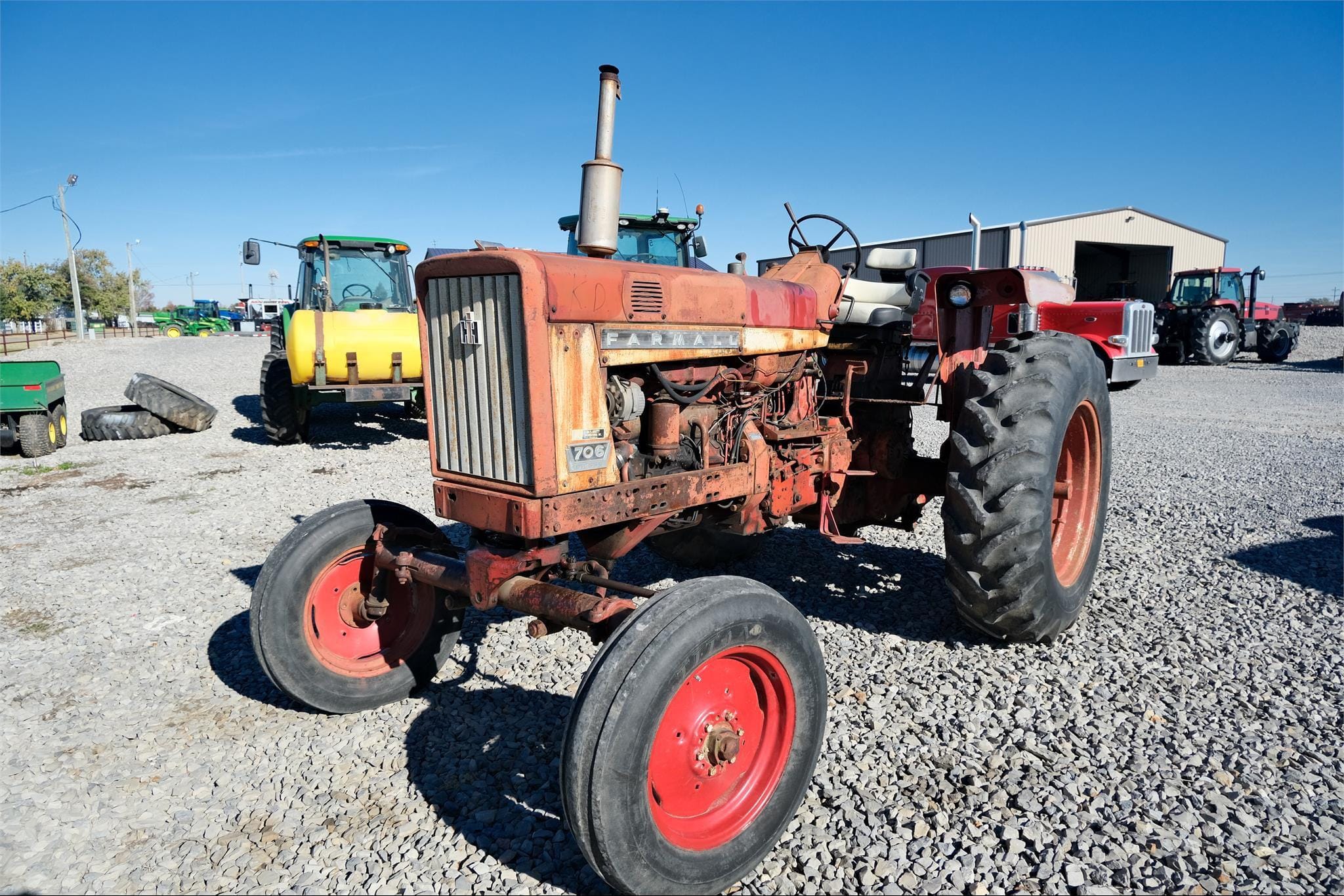 Main image International Harvester 706
