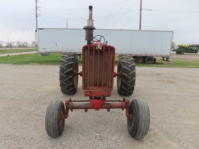 Image of International Harvester 806 equipment image 2