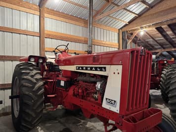 Main image International Harvester 806