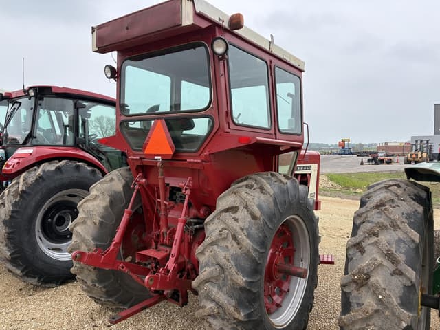 Image of International Harvester 806 equipment image 4