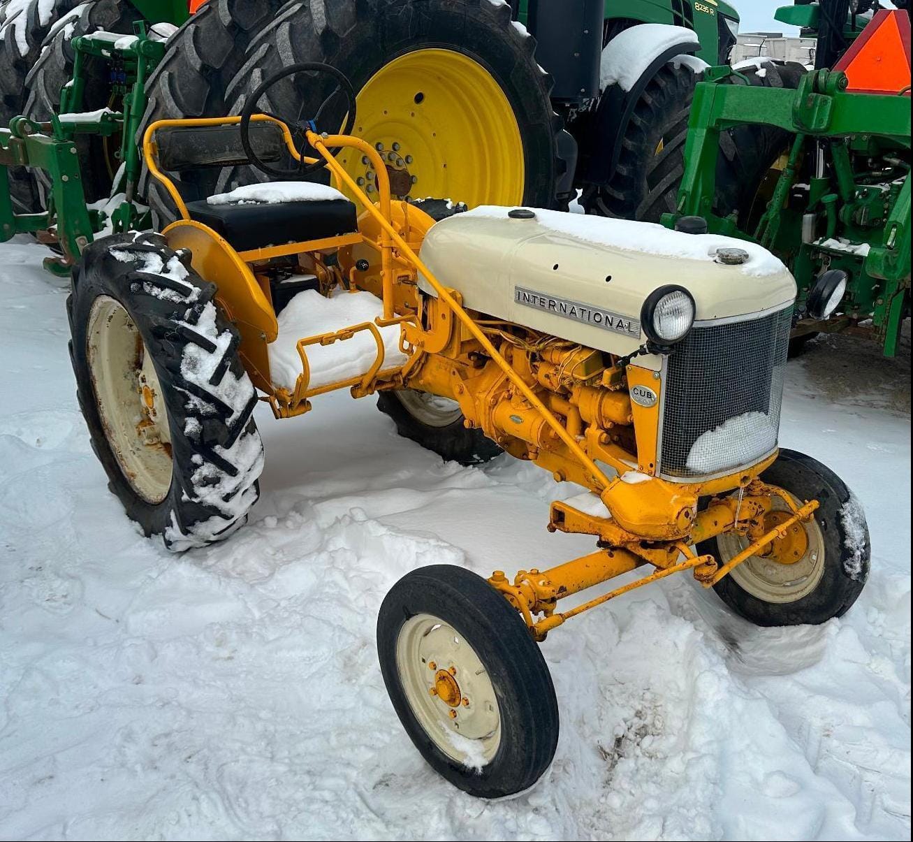 1964 International Harvester Cub Lo-Boy Equipment Image0