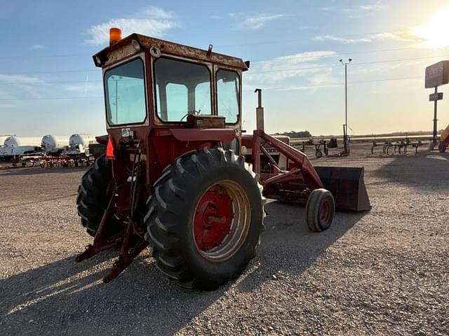 Image of International Harvester 706 equipment image 1