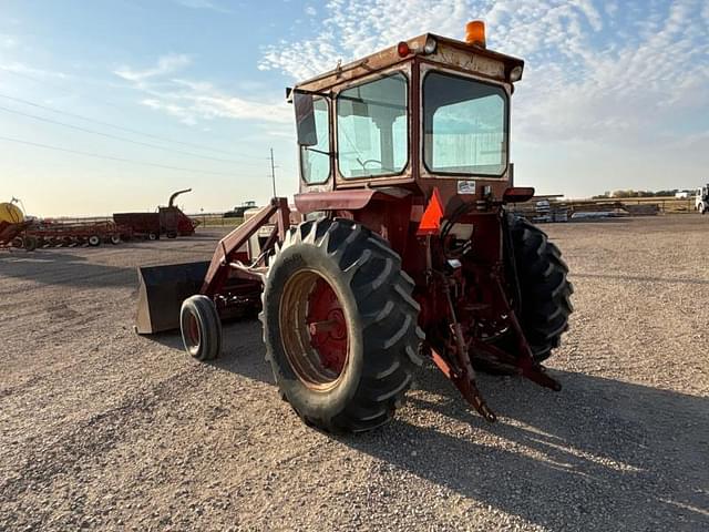 Image of International Harvester 706 equipment image 2