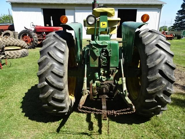 Image of John Deere 3020 equipment image 3