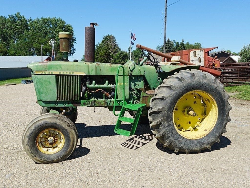 1964 John Deere 4020 Equipment Image0