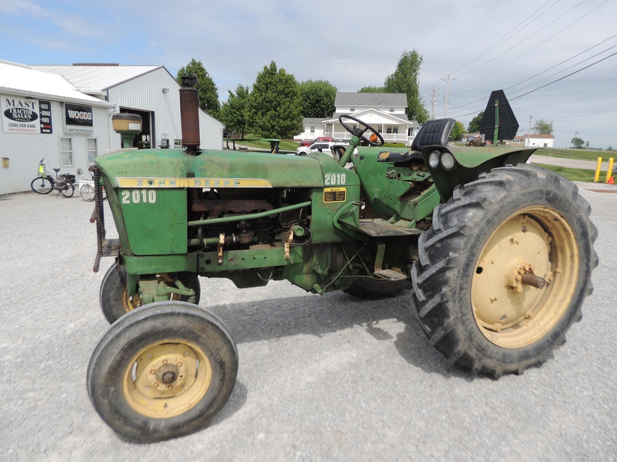 1964 John Deere 2010 Equipment Image0