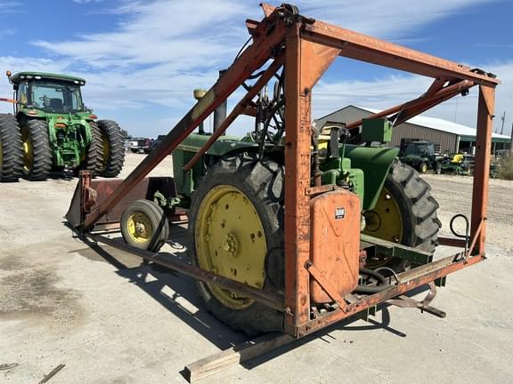 Image of John Deere 3020 equipment image 4