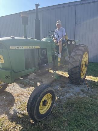 Image of John Deere 3020 Primary image