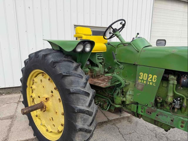 Image of John Deere 3020 equipment image 4