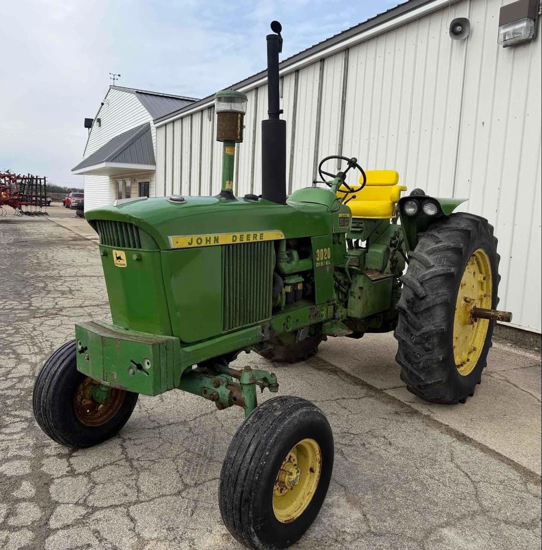 Image of John Deere 3020 Primary image