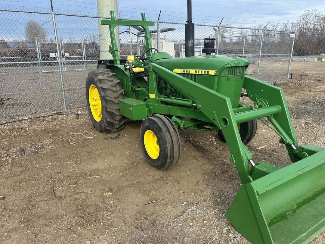 Image of John Deere 3020 Primary image