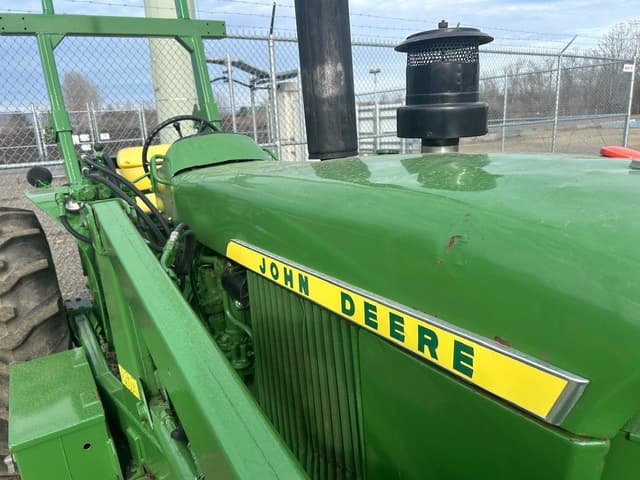 Image of John Deere 3020 equipment image 4