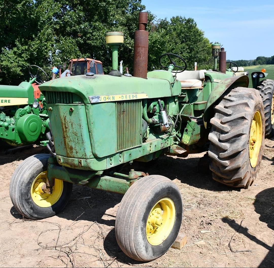 Image of John Deere 3020 Primary image