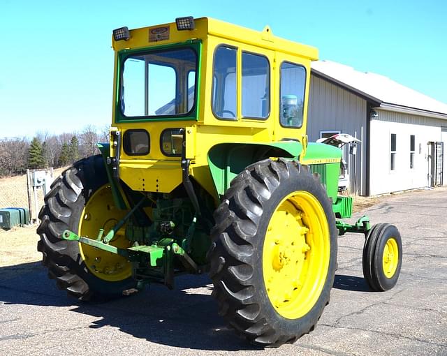 Image of John Deere 3020 equipment image 4