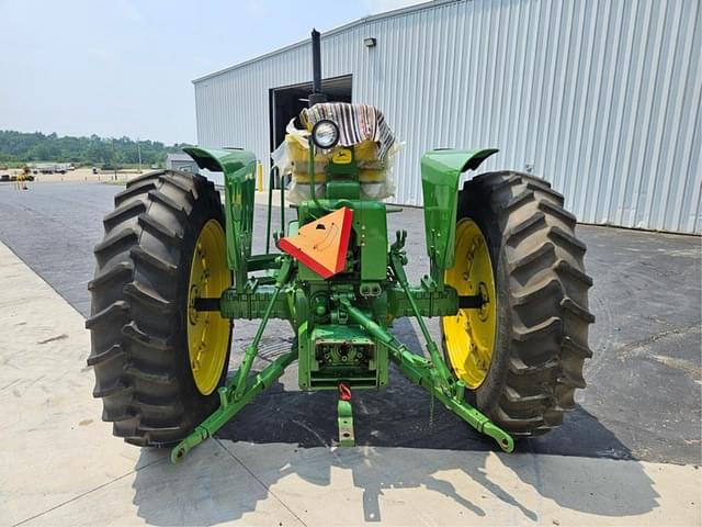 Image of John Deere 3020 equipment image 3