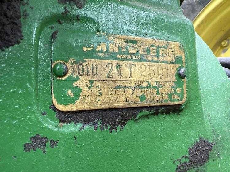 Main image John Deere 4010 7