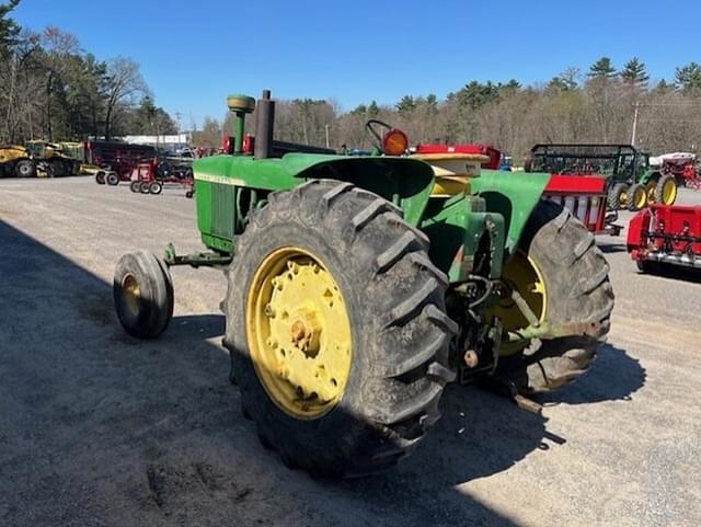 Image of John Deere 4020 equipment image 2