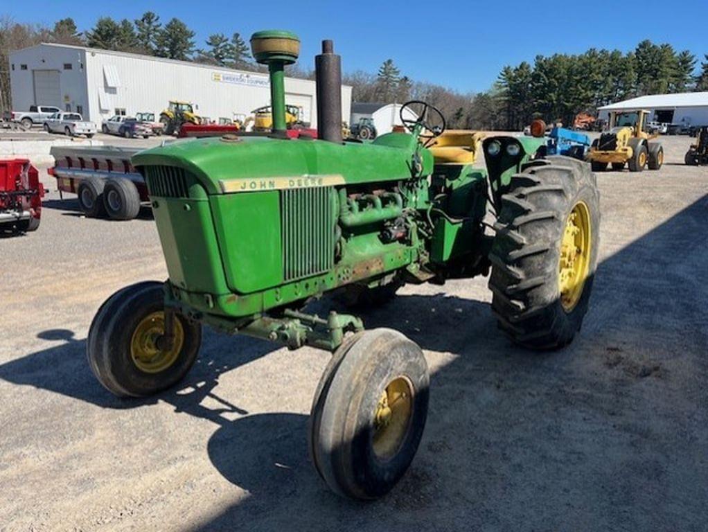 Image of John Deere 4020 Primary image