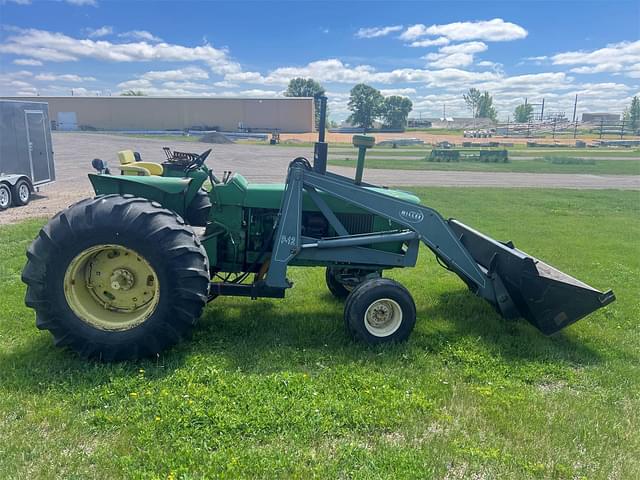 Image of John Deere 4020 equipment image 1