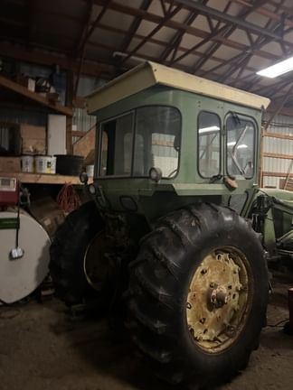 1964 John Deere 4020 Equipment Image0