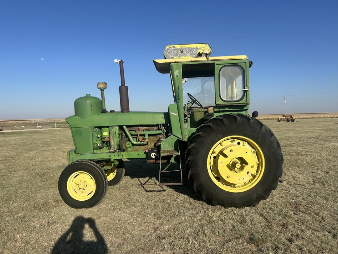 Image of John Deere 4020 Primary image